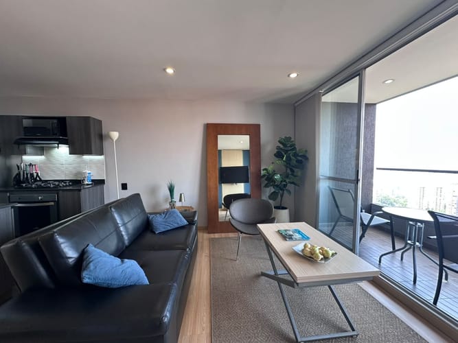 Apartamento de 1 alcoba en arriendo en El Poblado, Medellín, 60 m² · foto 2 de 16