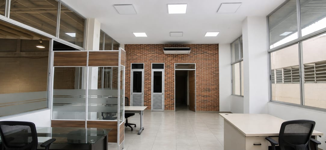 Bodega en arriendo en Centro, Girón, 600 m² · foto 5 de 10