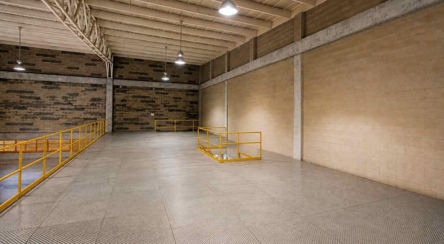 Bodega en arriendo en Centro, Girón, 600 m² · foto 6 de 10