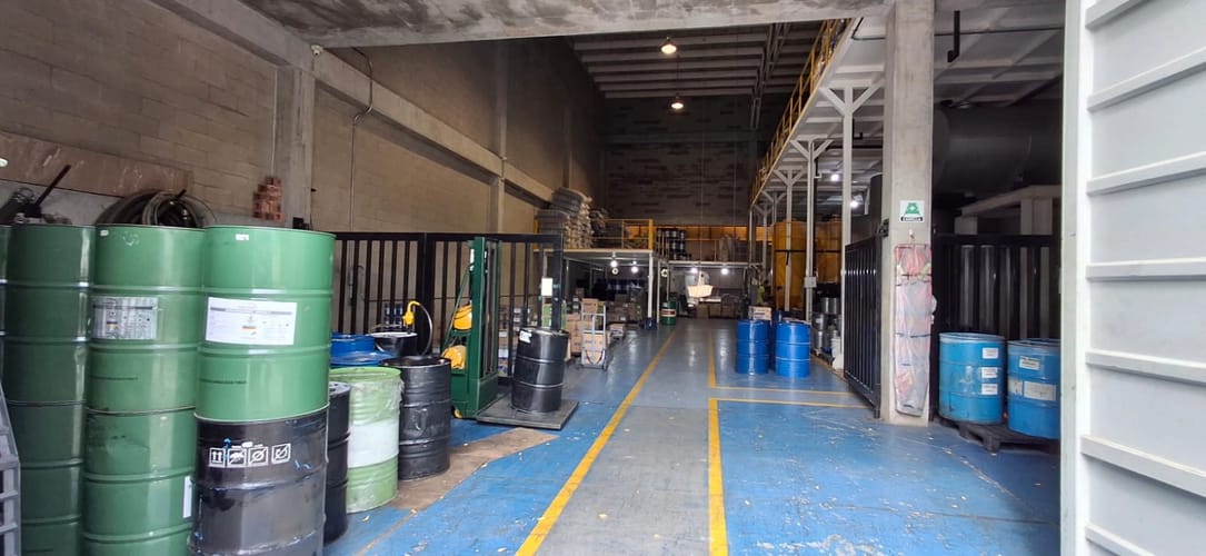 Bodega en arriendo en Centro, Girón, 600 m² · foto 8 de 10