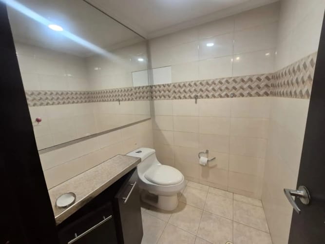 Apartamento de 4 alcobas en arriendo en Paris Gaitan, Bogotá, 198 m² · foto 7 de 24