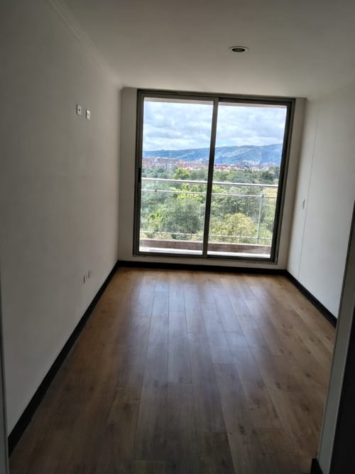 Apartamento de 4 alcobas en arriendo en Paris Gaitan, Bogotá, 198 m² · foto 10 de 24
