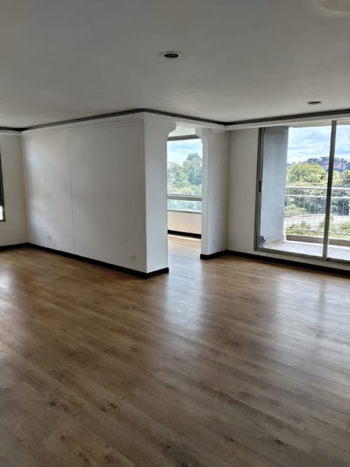 Apartamento de 4 alcobas en arriendo en Paris Gaitan, Bogotá, 198 m² · foto 13 de 24