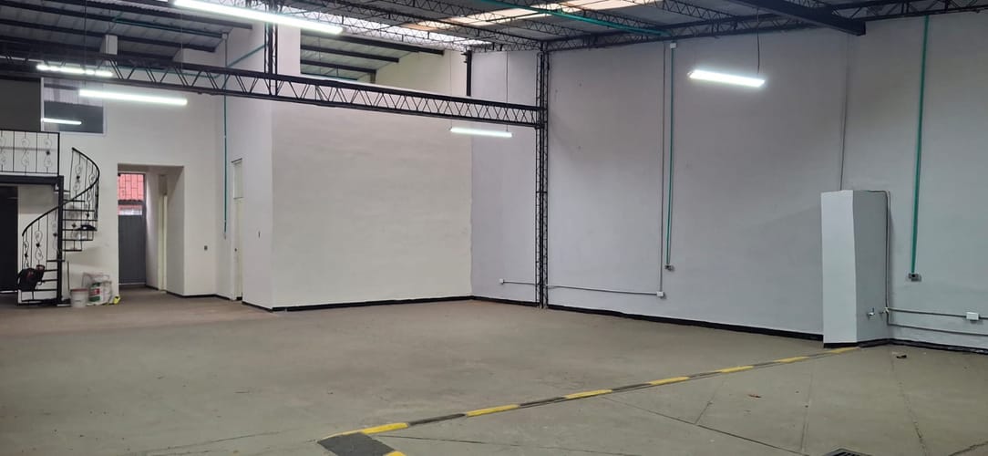 Bodega en arriendo en Antonia Santos Centro, Bucaramanga, 400 m² · foto 6 de 15