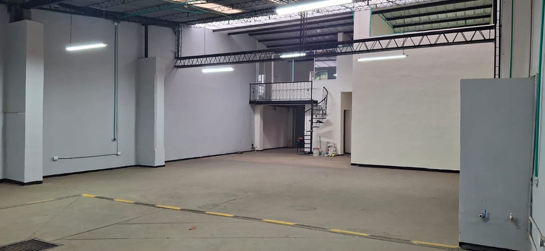 Bodega en arriendo en Antonia Santos Centro, Bucaramanga, 400 m² · foto 7 de 15