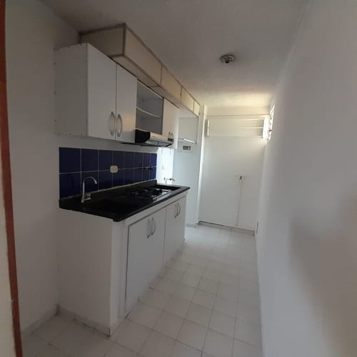 Apartamento de 3 alcobas en arriendo en Villemar Fontibon, Bogotá, 50 m² · foto 8 de 12