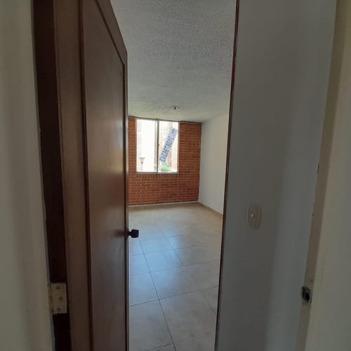 Apartamento de 3 alcobas en arriendo en Villemar Fontibon, Bogotá, 50 m² · foto 10 de 12