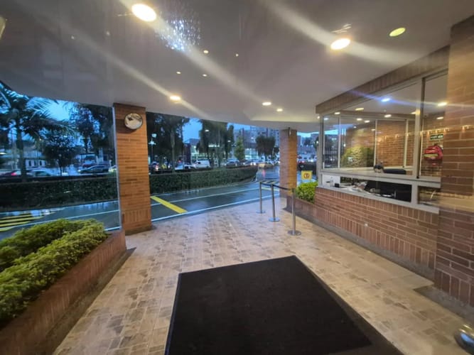 Apartamento de 4 alcobas en arriendo en Paris Gaitan, Bogotá, 198 m² · foto 24 de 24