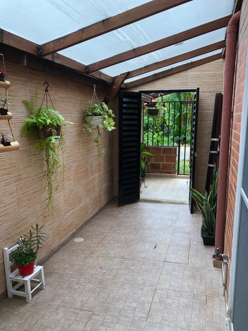 Casa de 4 alcobas en venta en El Castillo, Jamundí · foto 13 de 24