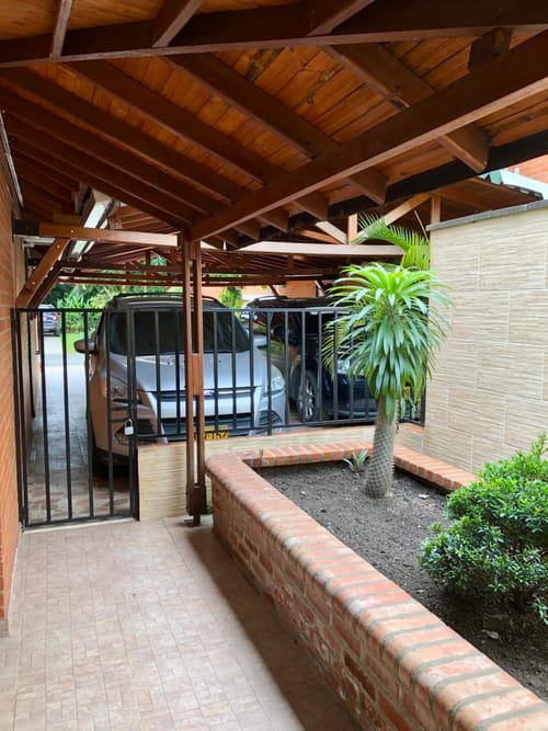 Casa de 4 alcobas en venta en El Castillo, Jamundí · foto 22 de 24