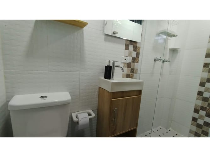 Apartaestudio en arriendo en Miravalle, Medellín, 25 m² · foto 10 de 11