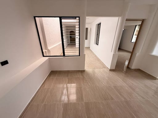 Casa de 4 alcobas en arriendo en La Milagrosa, Medellín, 240 m² · foto 9 de 18