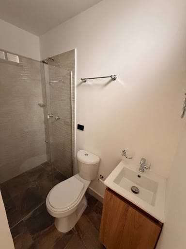 Casa de 4 alcobas en arriendo en La Milagrosa, Medellín, 240 m² · foto 11 de 18