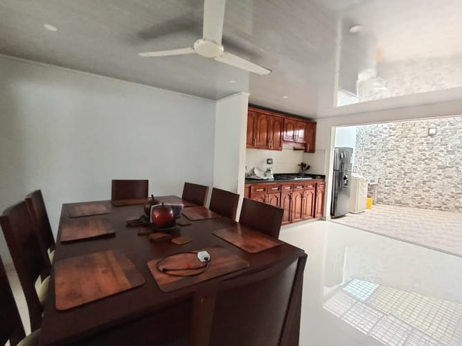 Casa de 4 alcobas en venta en Cr. Las Mercedes, Girardot, 109 m² · foto 5 de 24
