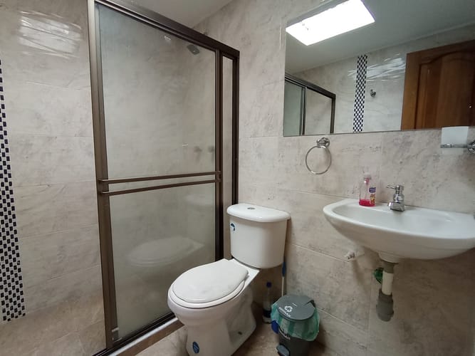 Casa de 4 alcobas en venta en Cr. Las Mercedes, Girardot, 109 m² · foto 17 de 24