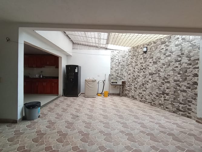 Casa de 4 alcobas en venta en Cr. Las Mercedes, Girardot, 109 m² · foto 8 de 24