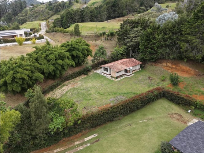 Casa en arriendo en Llano Grande, Rionegro, 90 m² · foto 2 de 17