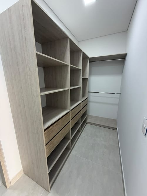 Casa de 4 alcobas en venta en El Castillo, Jamundí, 320 m² · foto 3 de 23