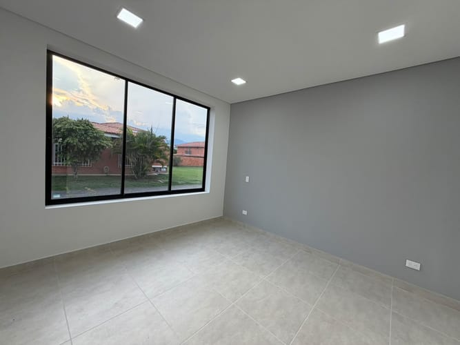 Casa de 4 alcobas en venta en El Castillo, Jamundí, 320 m² · foto 19 de 23