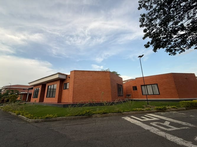 Casa de 4 alcobas en venta en El Castillo, Jamundí, 320 m² · foto 23 de 23