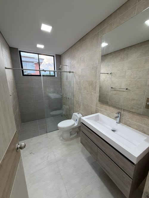 Casa de 4 alcobas en venta en El Castillo, Jamundí, 320 m² · foto 17 de 23