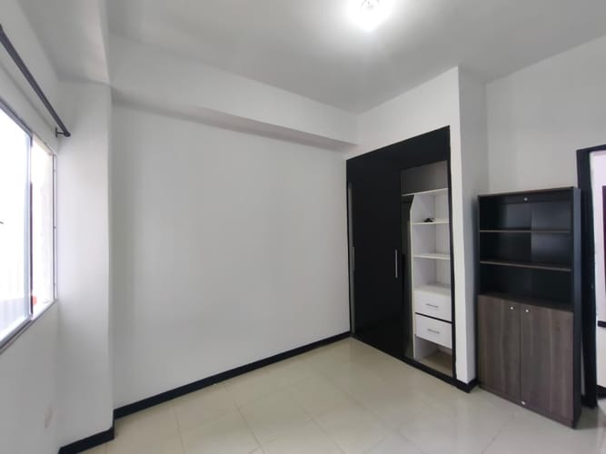 Apartamento de 1 alcoba en venta en La Flora, Cali, 35 m² · foto 3 de 9