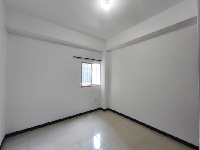 Apartamento de 1 alcoba en venta en La Flora, Cali, 35 m² · foto 4 de 9