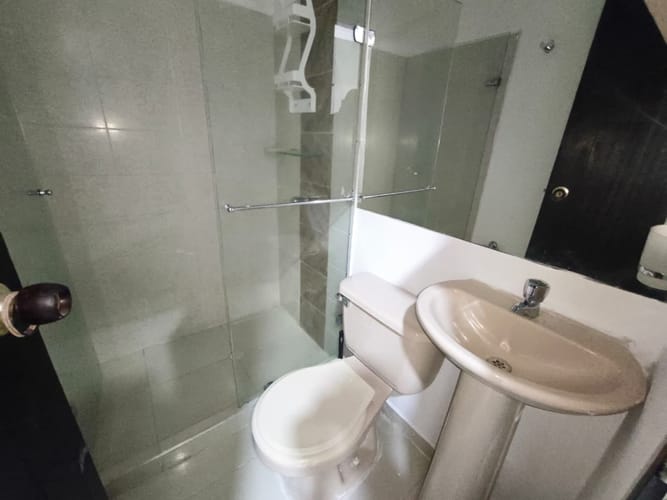 Apartamento de 1 alcoba en venta en La Flora, Cali, 35 m² · foto 8 de 9
