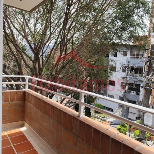 Apartamento de 3 alcobas en arriendo en Lorena, Medellín, 74 m² · foto 2 de 17