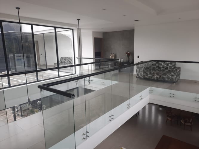 Casa de 6 alcobas en venta en Guamito, La Ceja, 560 m² · foto 11 de 24