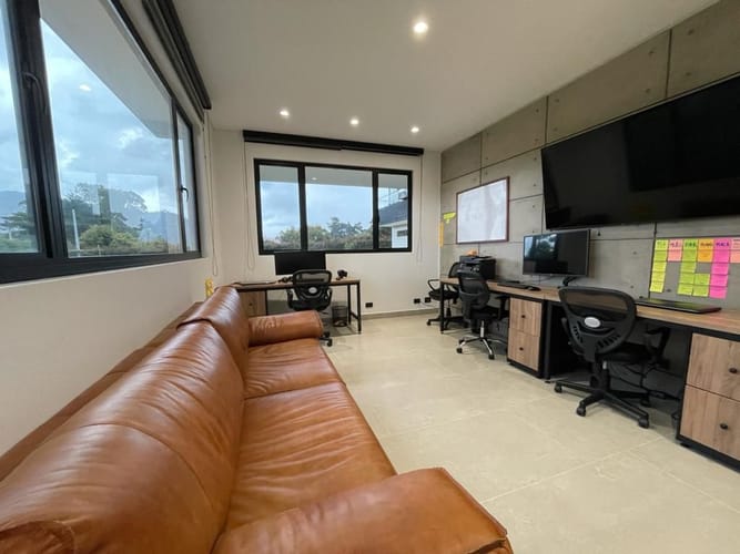 Casa de 6 alcobas en venta en Guamito, La Ceja, 560 m² · foto 21 de 24