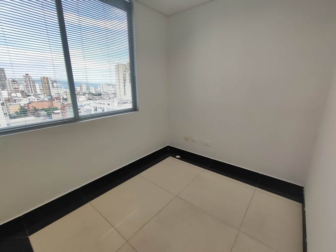Oficina en arriendo en Antonia Santos Centro, Bucaramanga, 173 m² · foto 4 de 8