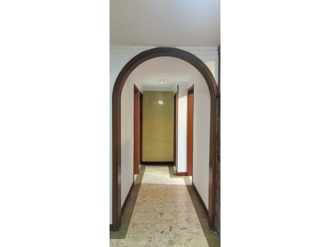 Apartamento de 3 alcobas en venta en Cedro Golf, Bogotá, 70 m² · foto 4 de 24