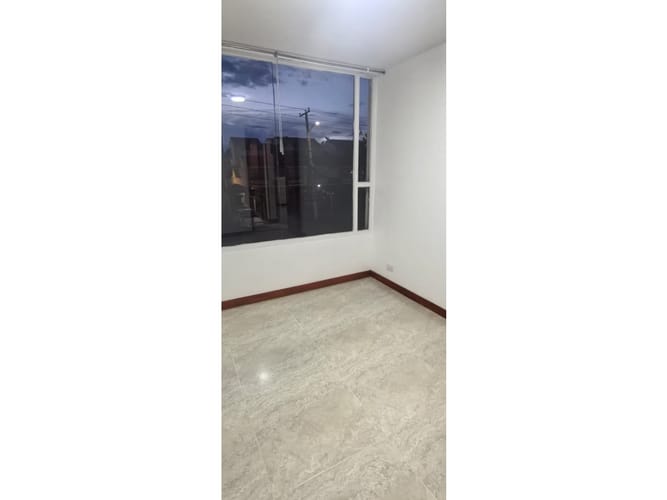 Apartamento de 3 alcobas en venta en Cedro Golf, Bogotá, 70 m² · foto 13 de 24
