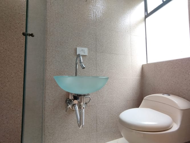 Apartamento de 3 alcobas en arriendo en Loma Del Indio, Medellín, 87 m² · foto 4 de 20