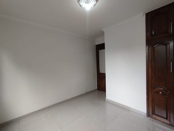 Apartamento de 3 alcobas en arriendo en Loma Del Indio, Medellín, 87 m² · foto 5 de 20
