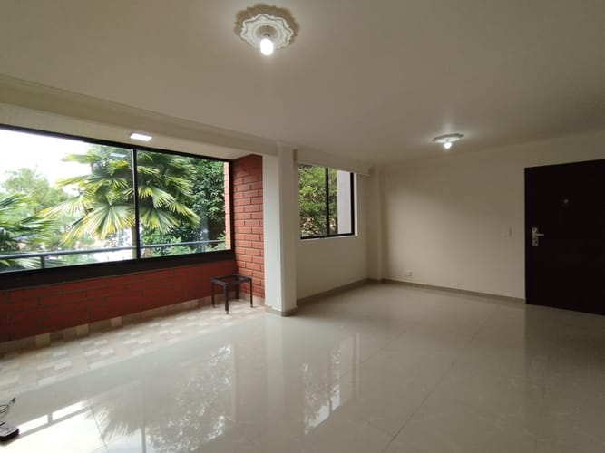 Apartamento de 3 alcobas en arriendo en Loma Del Indio, Medellín, 87 m² · foto 9 de 20