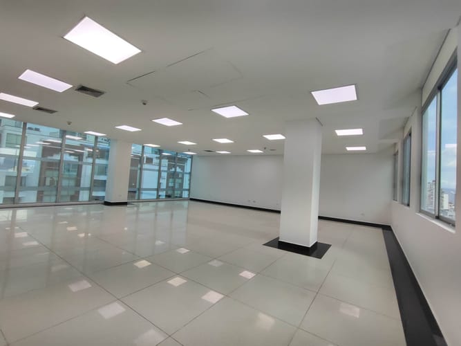 Oficina en arriendo en Antonia Santos Centro, Bucaramanga, 105 m² · foto 4 de 6