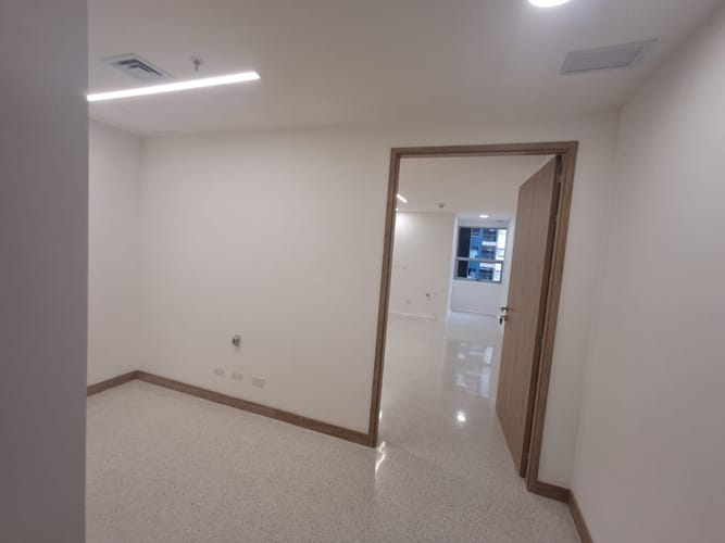 Consultorio en arriendo en Ciudad Del Río, Medellín, 38 m² · foto 2 de 11