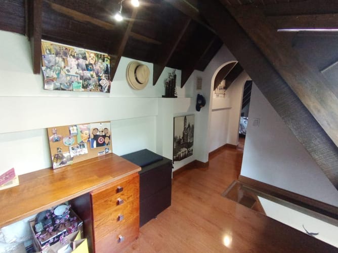 Casa de 6 alcobas en venta en Cerros De Suba, Bogotá, 200 m² · foto 4 de 23