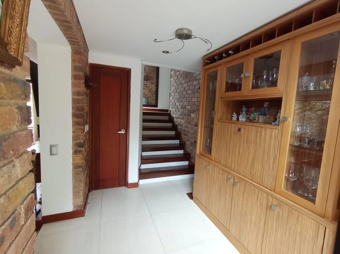 Casa de 6 alcobas en venta en Cerros De Suba, Bogotá, 200 m² · foto 9 de 23