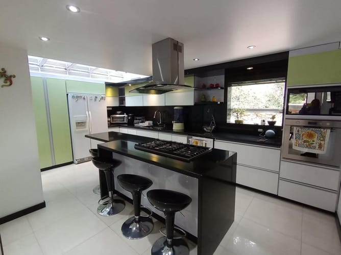 Casa de 6 alcobas en venta en Cerros De Suba, Bogotá, 200 m² · foto 10 de 23