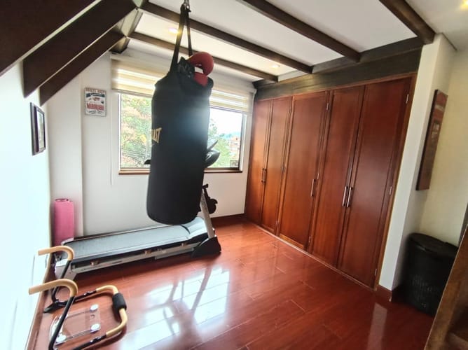 Casa de 6 alcobas en venta en Cerros De Suba, Bogotá, 200 m² · foto 17 de 23