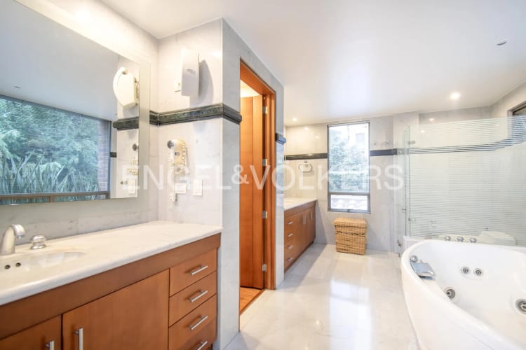 Casa de 4 alcobas en venta en Sotileza, Bogotá, 569 m² · foto 13 de 21