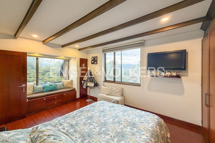 Casa de 4 alcobas en venta en Cerros De Suba, Bogotá, 159 m² · foto 11 de 16