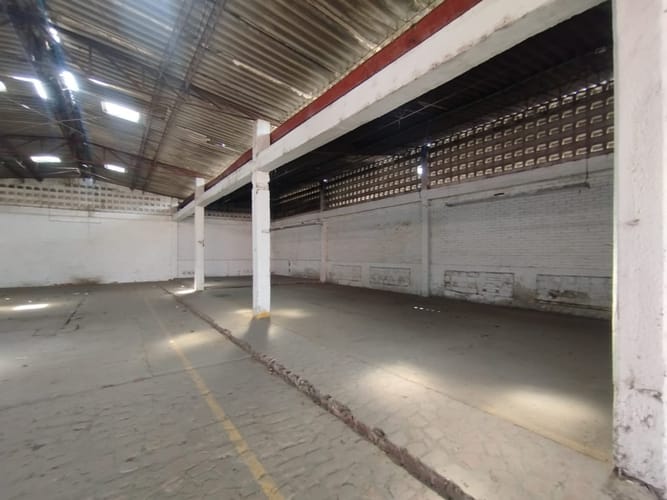 Bodega en arriendo en Ciudadela Floralia, Palmira, 2100 m² · foto 6 de 24
