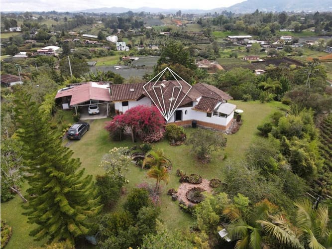 Finca en arriendo en El Carmen De Viboral, El Carmen de Viboral, 250 m² · foto 10 de 24