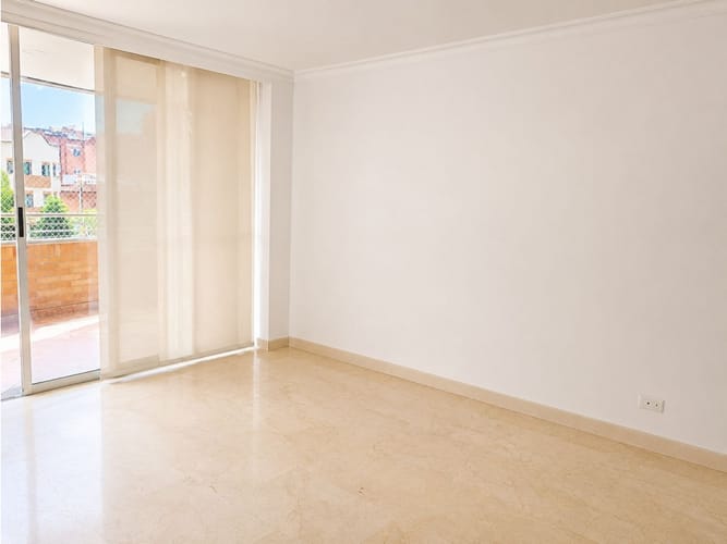 Apartamento de 4 alcobas en arriendo en Bolivariana, Medellín, 123 m² · foto 2 de 14