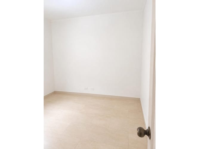 Apartamento de 4 alcobas en arriendo en Bolivariana, Medellín, 123 m² · foto 4 de 14