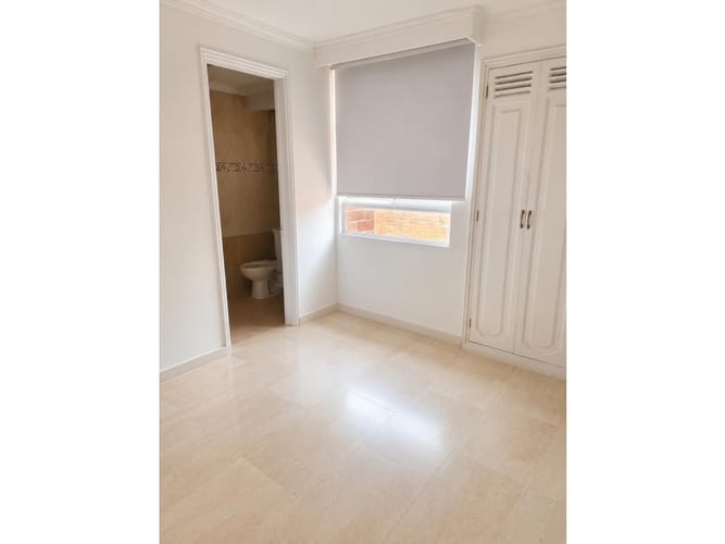 Apartamento de 4 alcobas en arriendo en Bolivariana, Medellín, 123 m² · foto 5 de 14